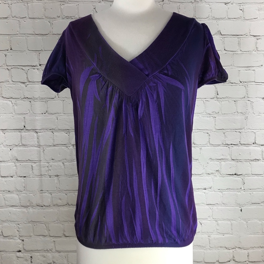 Jump Purple Animal Print Short Sleeve V-neck Top - Size Medium